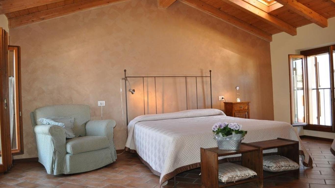 Le Quattro Stagioni B&B and Apartament