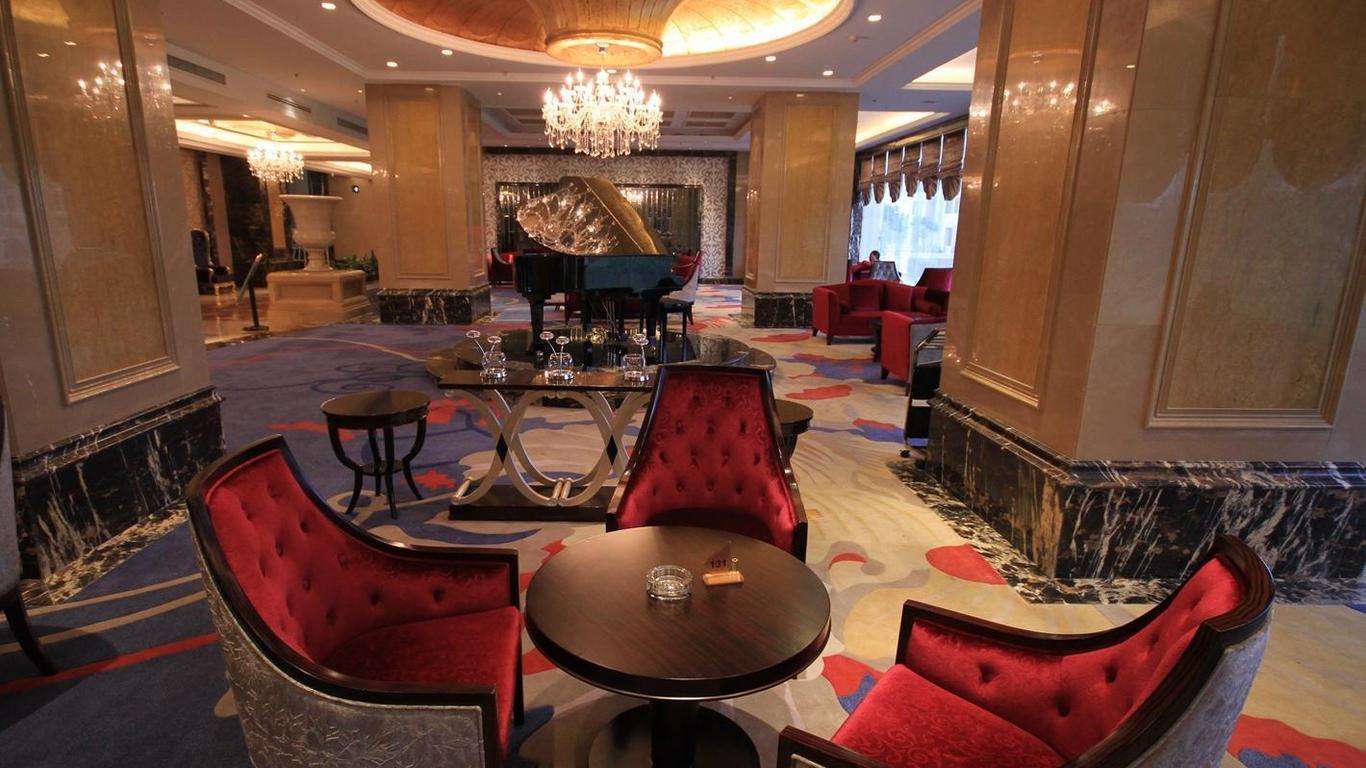 Chateau Star Sea Hotel
