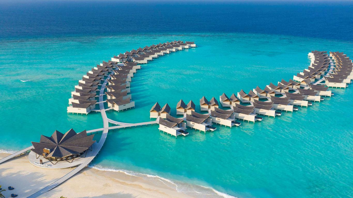 Kuredhivaru Resort & Spa Maldives