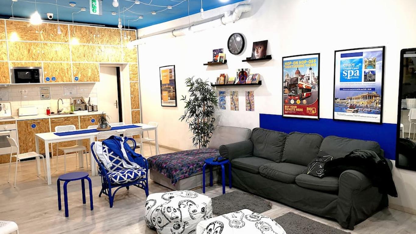 Hello Hostel
