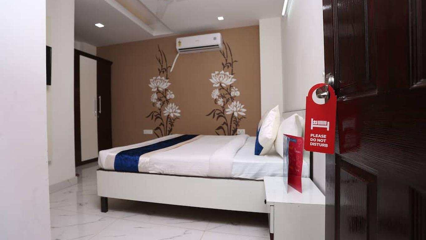 OYO 10008 Hotel Golden Tree