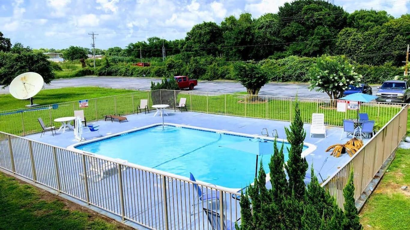 Motel 6 Clute. Tx