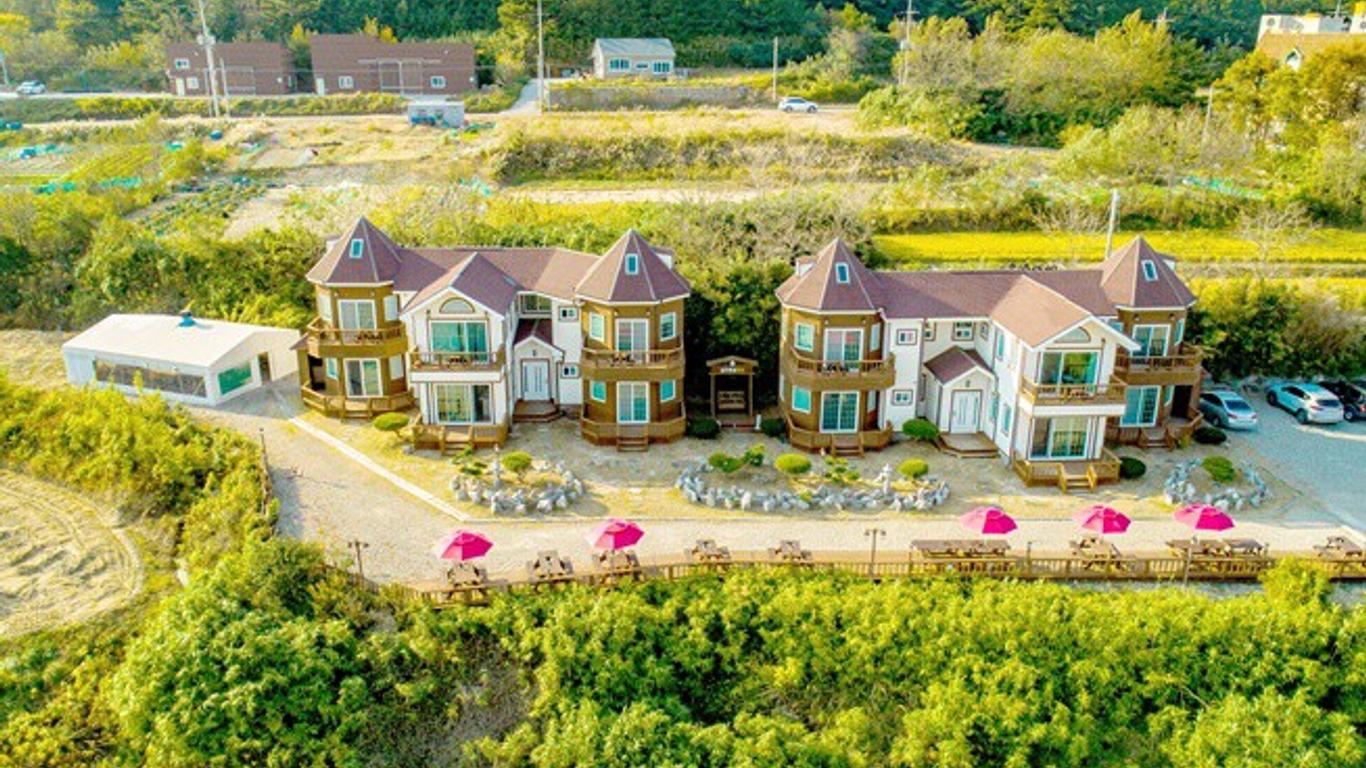 Song-la Haesong Pension