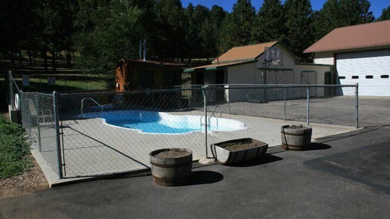 Rush No More RV Resort and Cabins - Campground