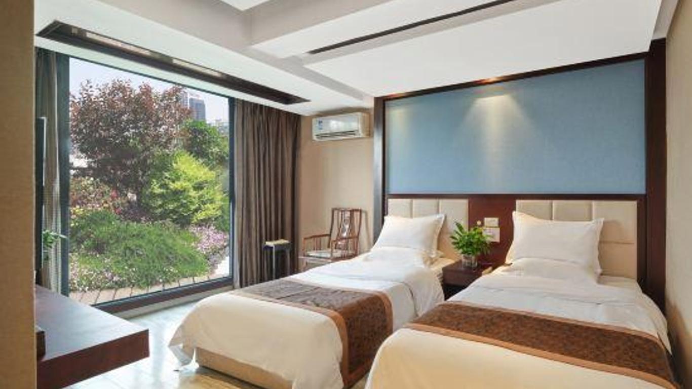 Liangyuan Sanguo Wenhua Hotel