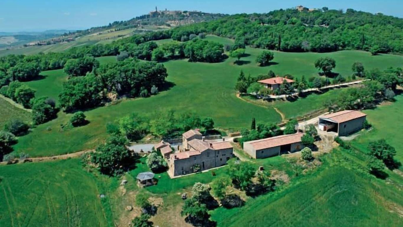 Villa Fonte all'Oppio con area piscina recintata