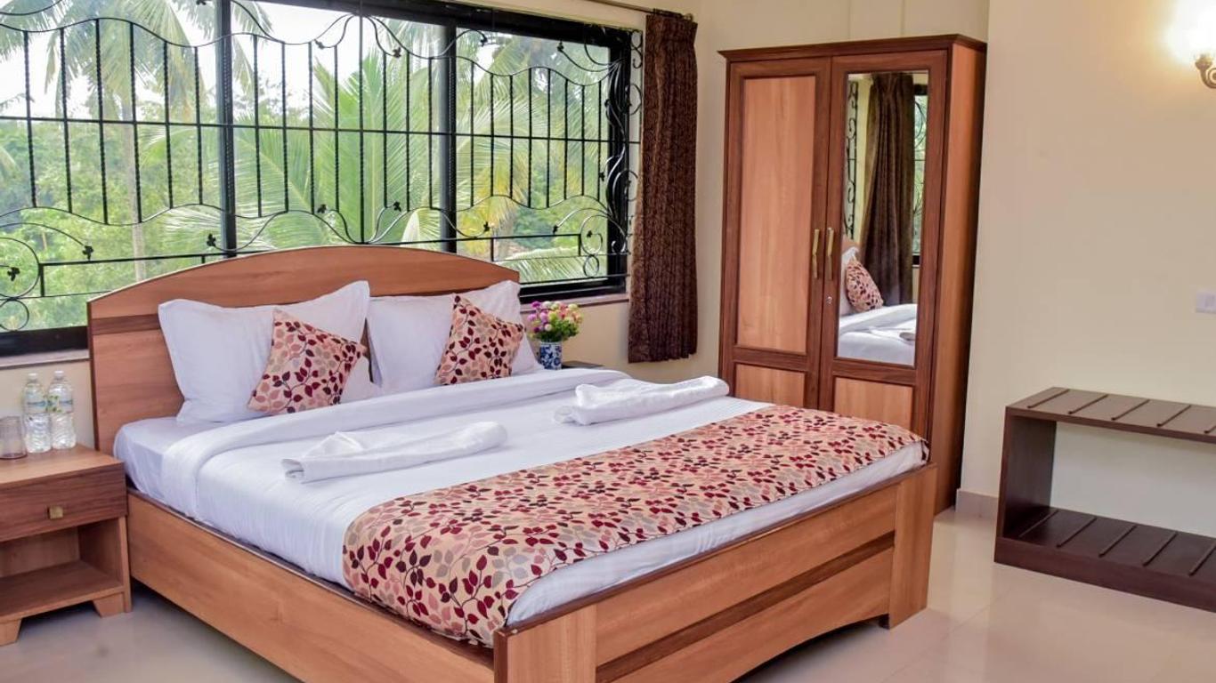 Hotel Candolim Grande