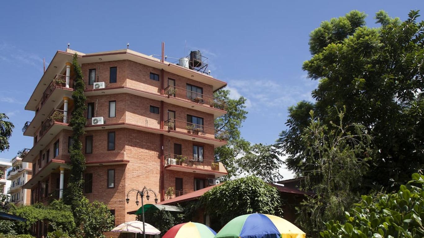 Royal Astoria Hotel