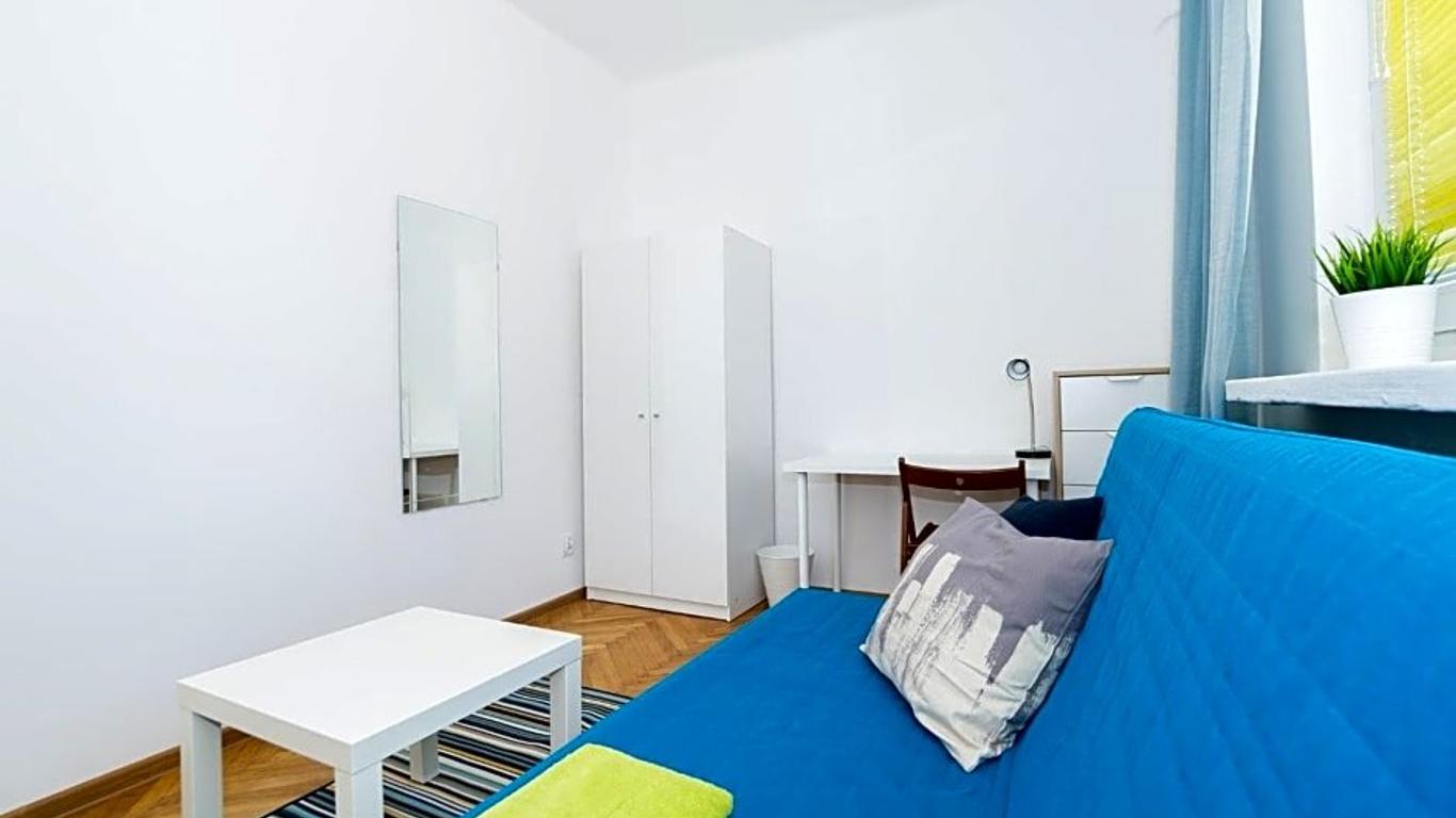 Uwh Hostel