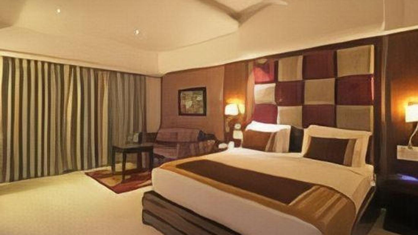 Hotel Grand Mehfil