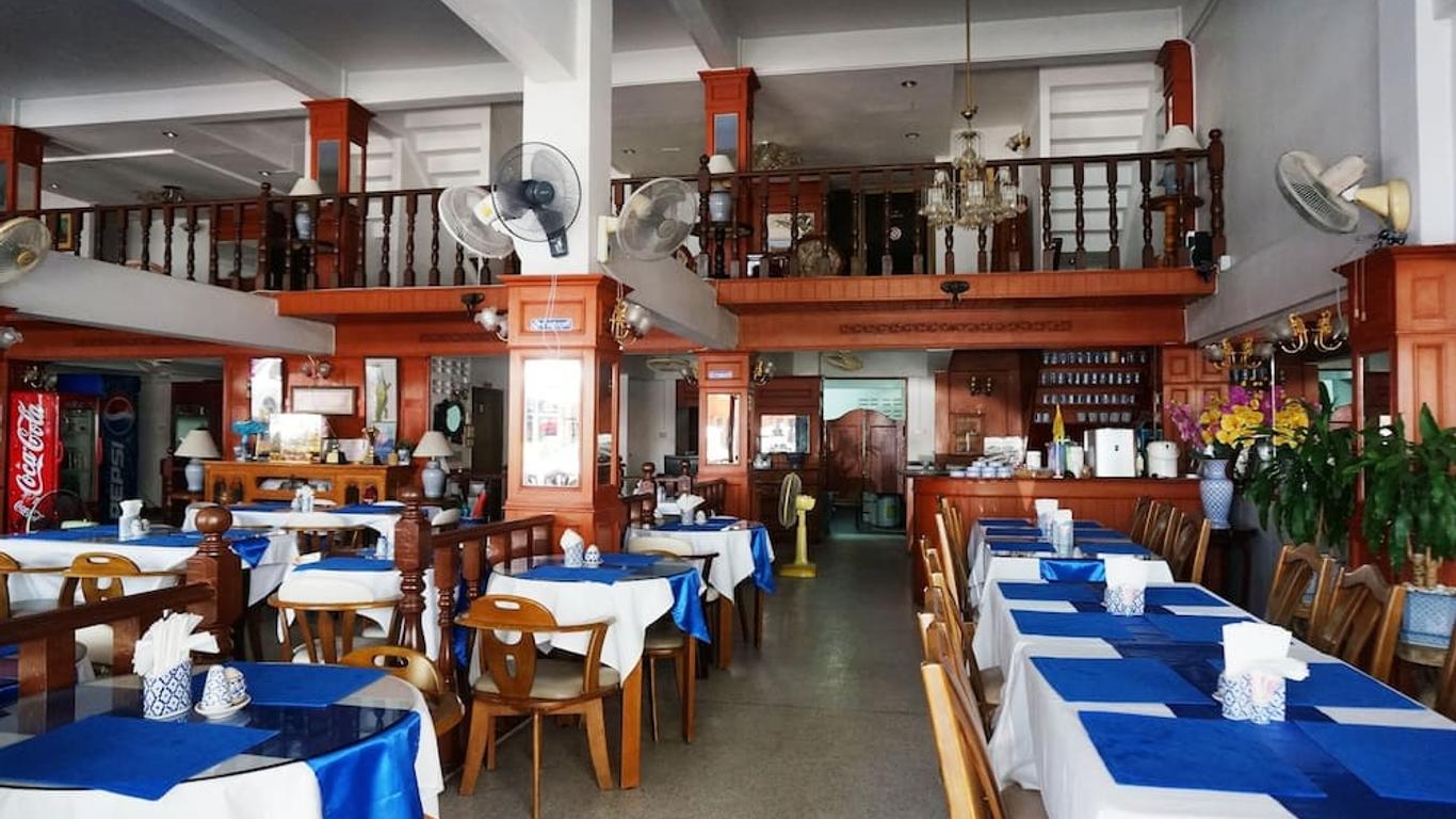 Dee-Lek Guesthouse and Restaurant