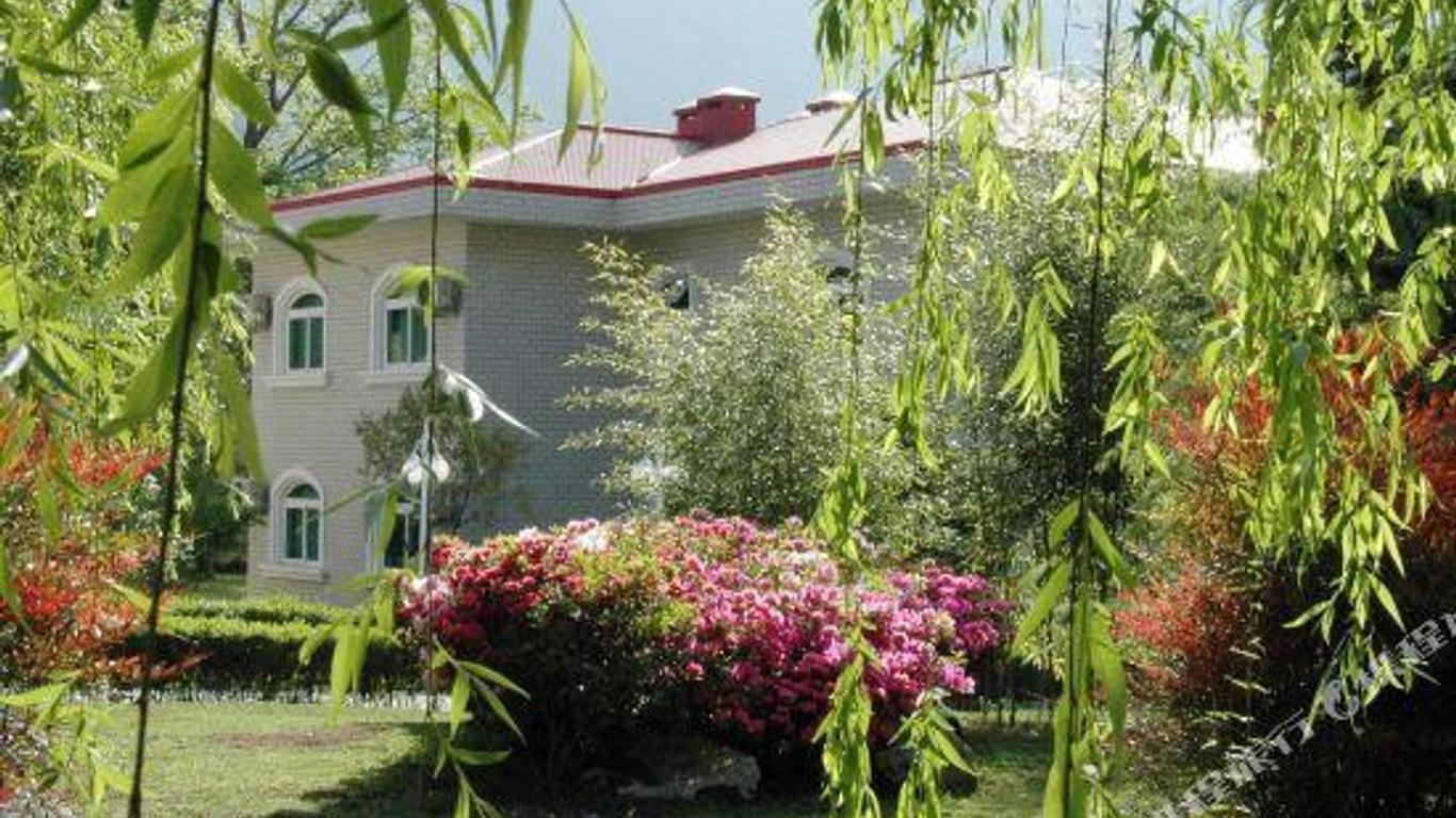 Pearl Garden Hotel
