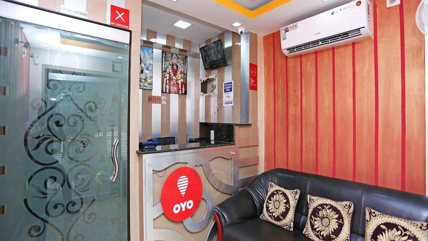 Oyo 9975 Hotel Asmeet