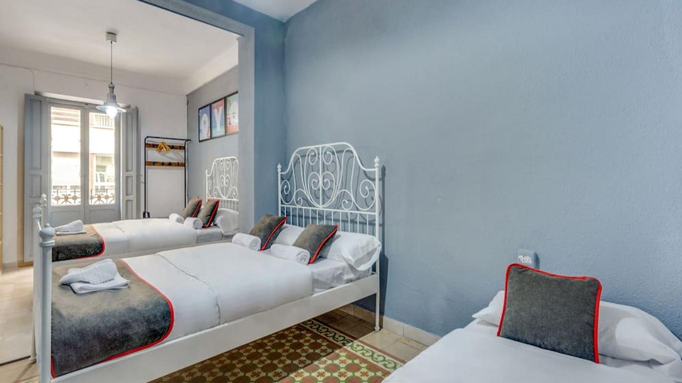 OYO Ruzafa Guesthouse