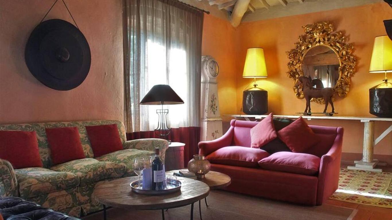 La Striscia Wine Resort
