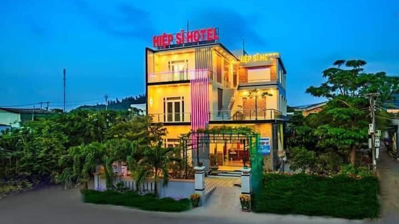 Hiep Si Hotel
