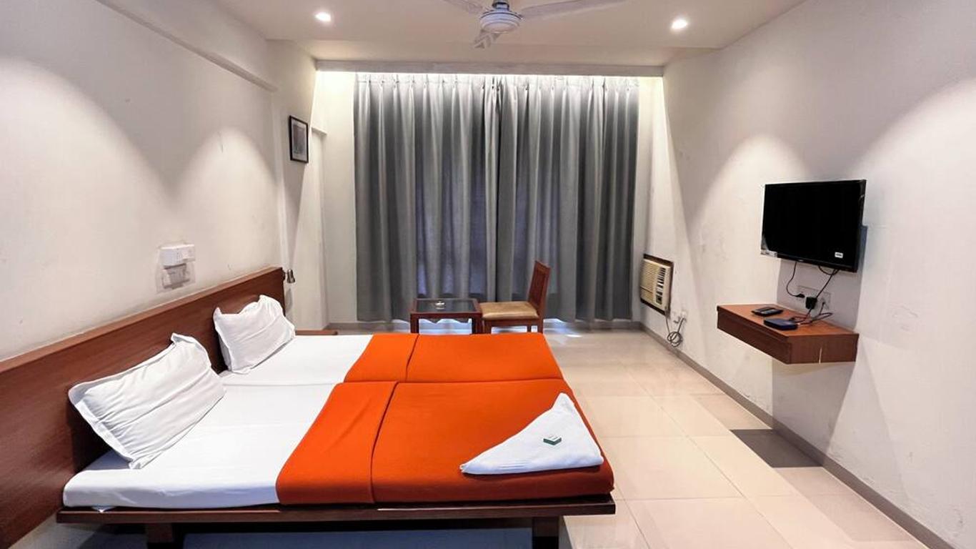 Hotel Sumanchandra Suites