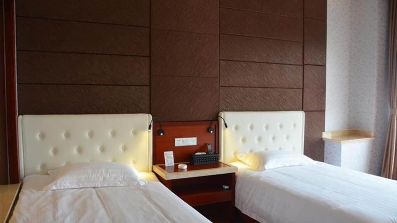 Qingdao Hua Qi Kaiserdom Hotel