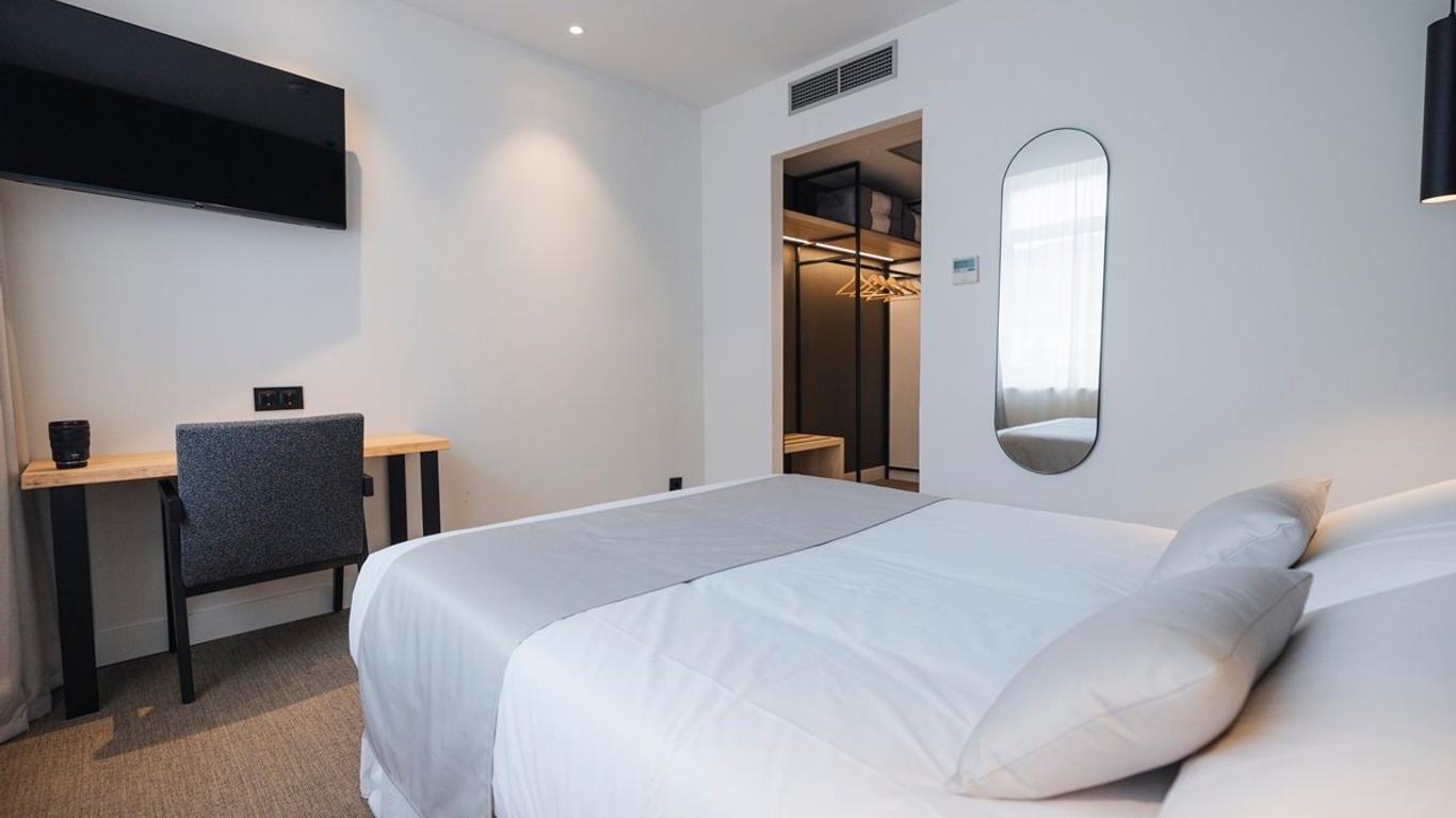 Hotel Mondragon