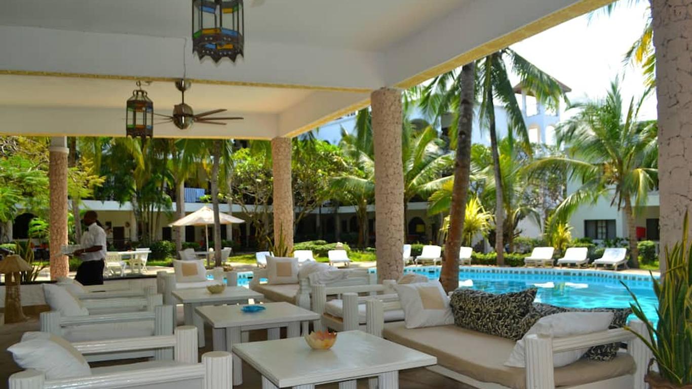 Aquarius Club International Resort