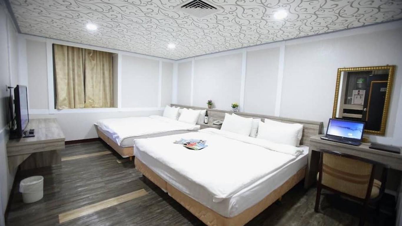 Funhouse Hsinchu