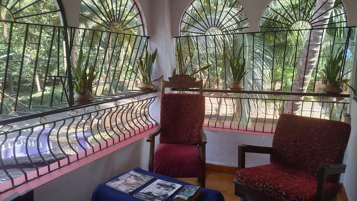 Jes Guest House