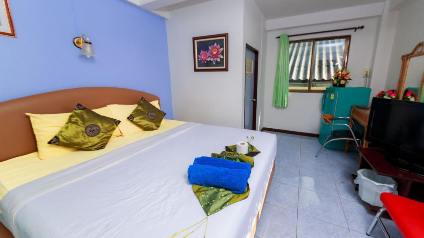 Green Hostel