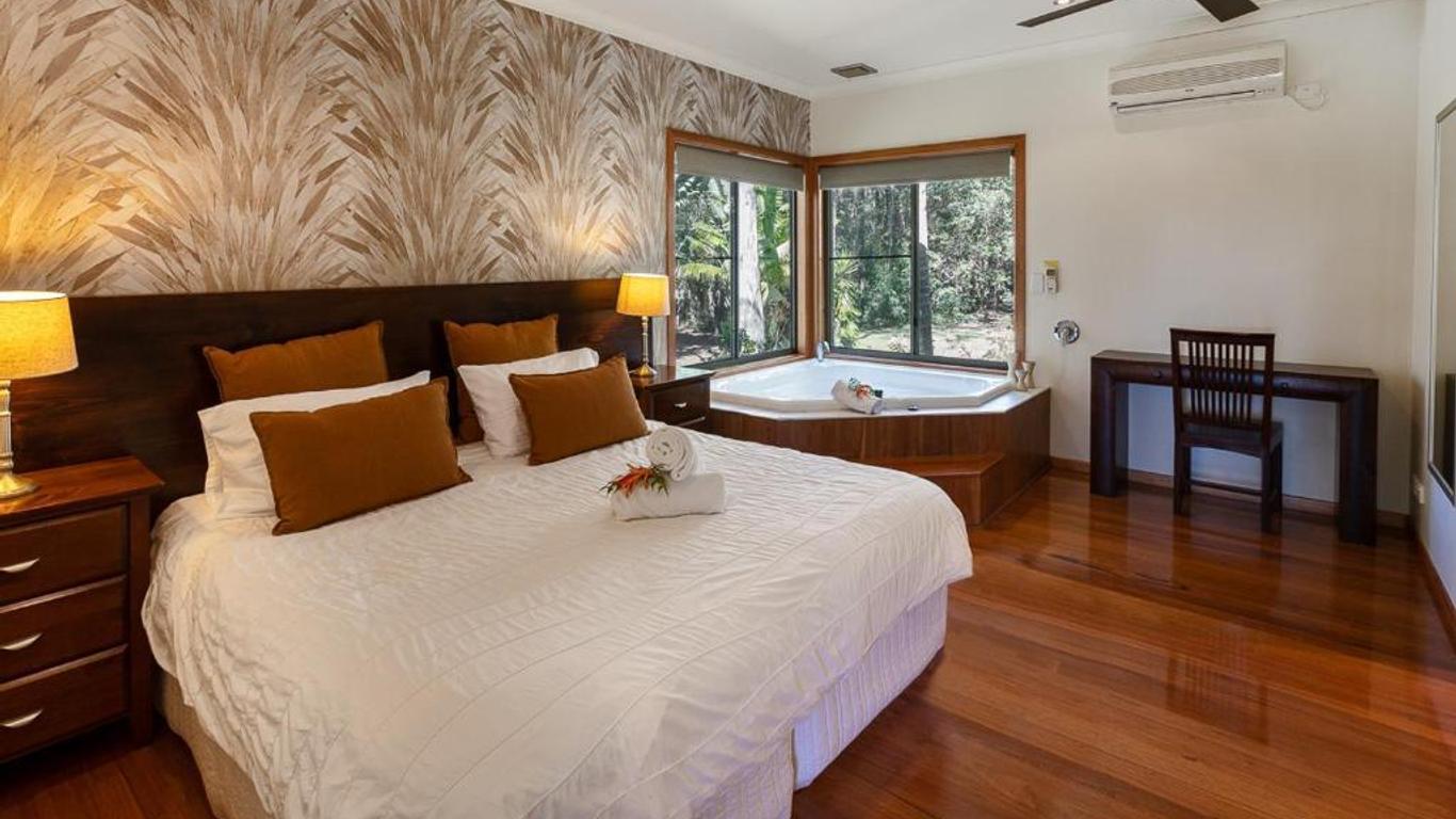 Lake Weyba Cottages Noosa