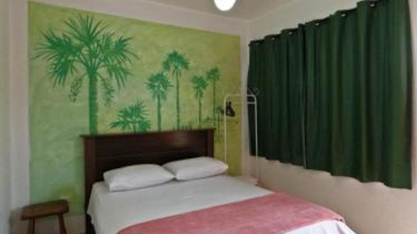 Casa Do Guardiao Hostel