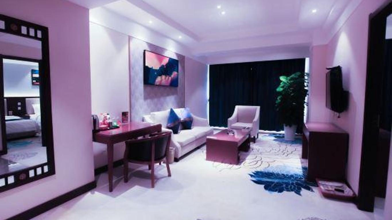 Huazhou Hotel
