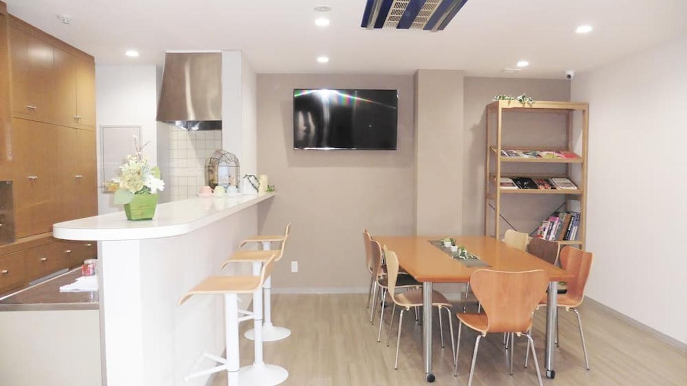 Locanda Kyoto Shijo Omiya - Hostel