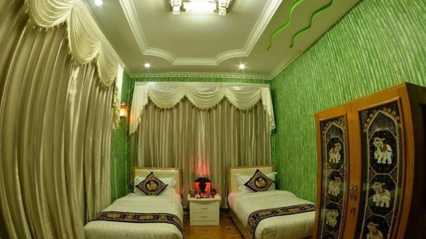 Mandalay Kandawgyi Inn