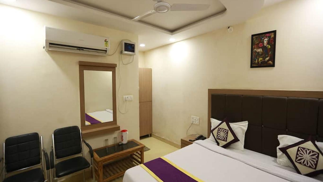 OYO 8883 Hotel Comfort Zone