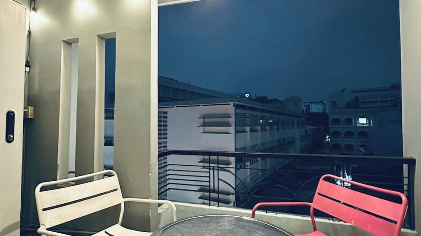 Alleyway Hostel - Adults Only