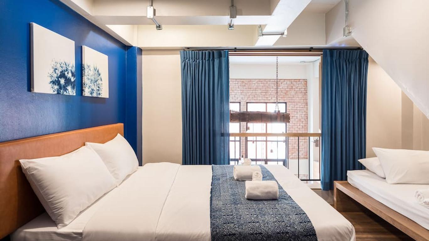 Natee Hostel