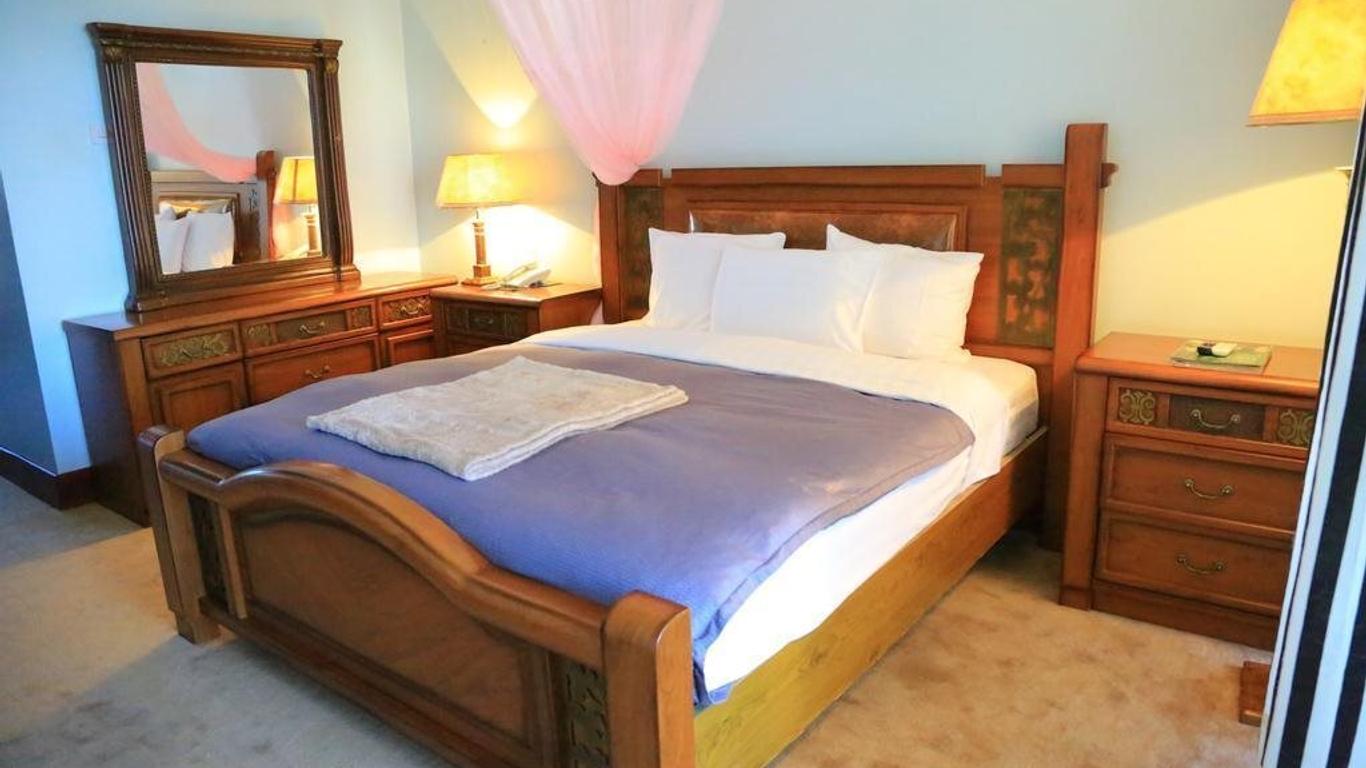 Serene Suites Hotel