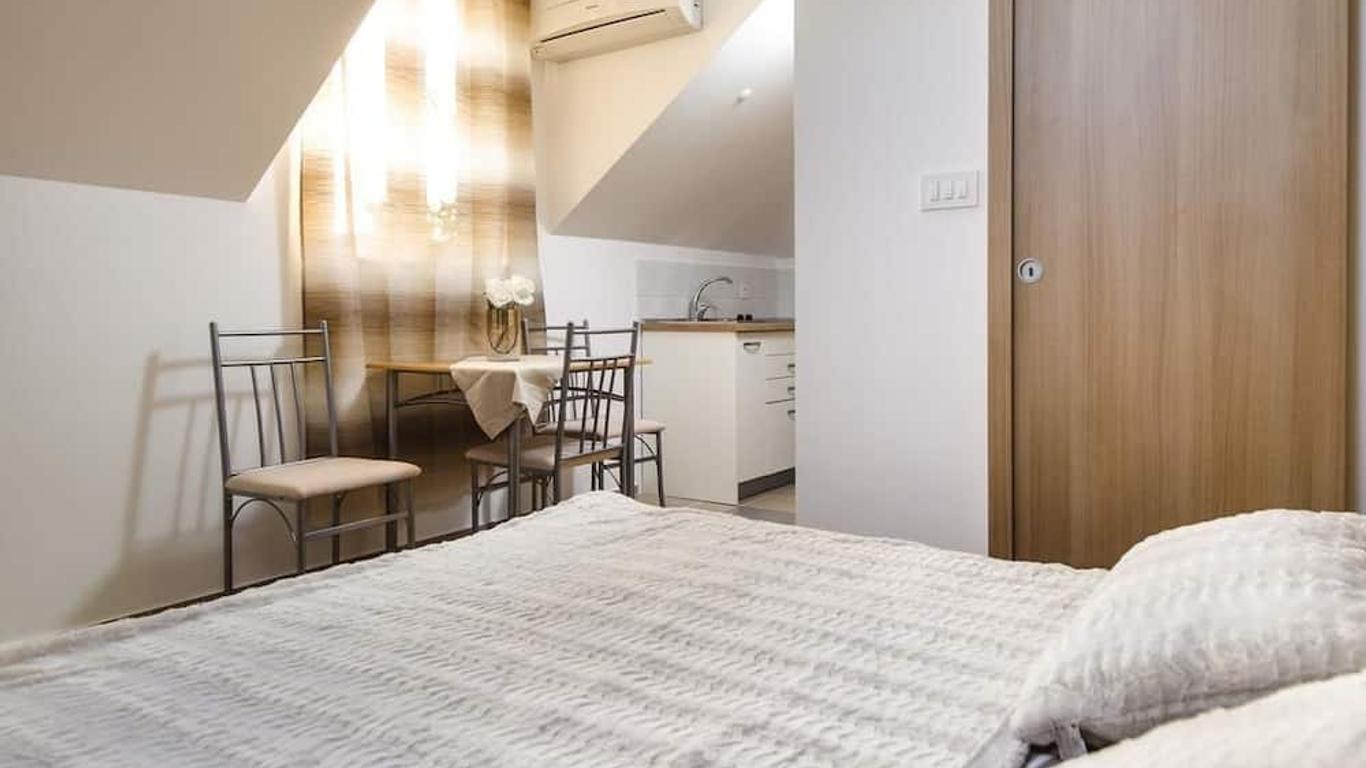 La Perla Luxury Apartments