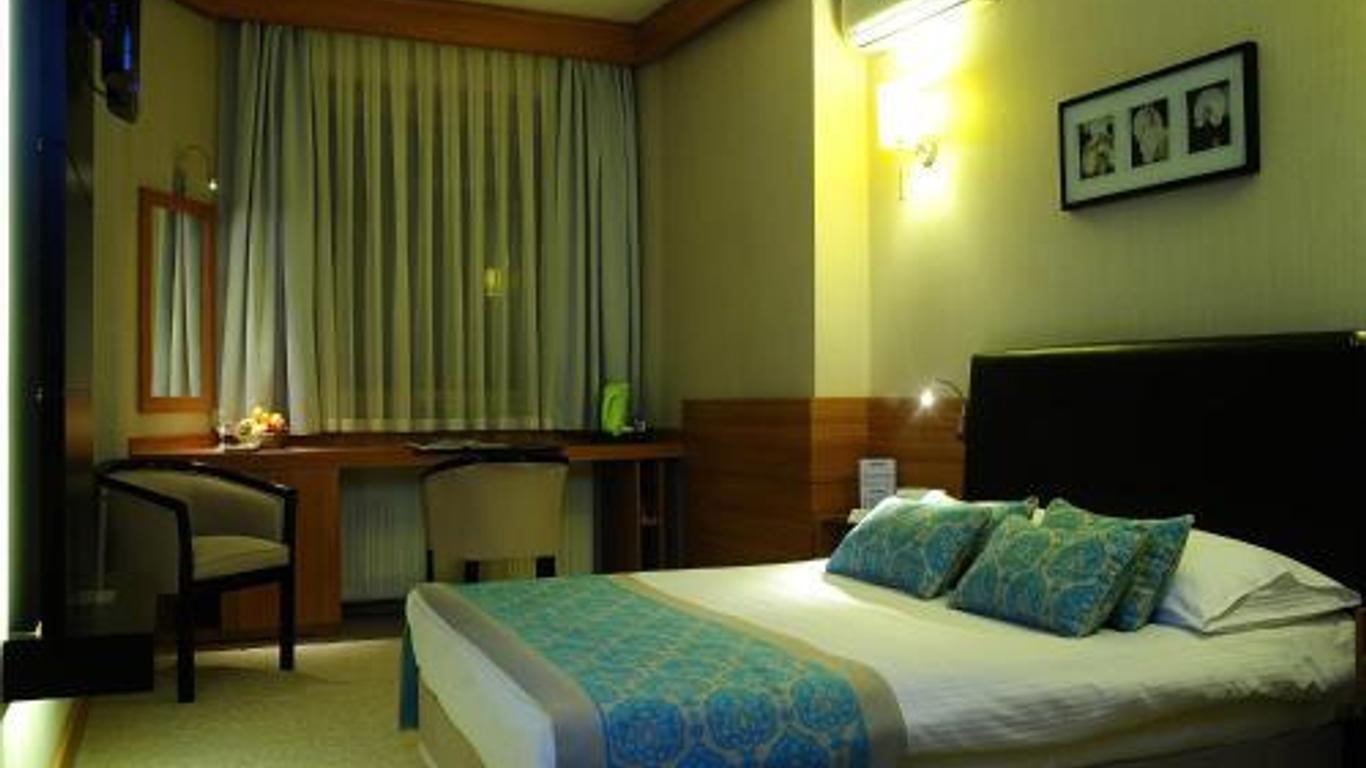 Hotel Basri
