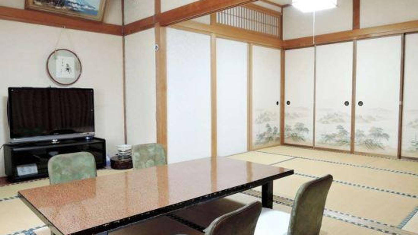 Kanesada Ryokan