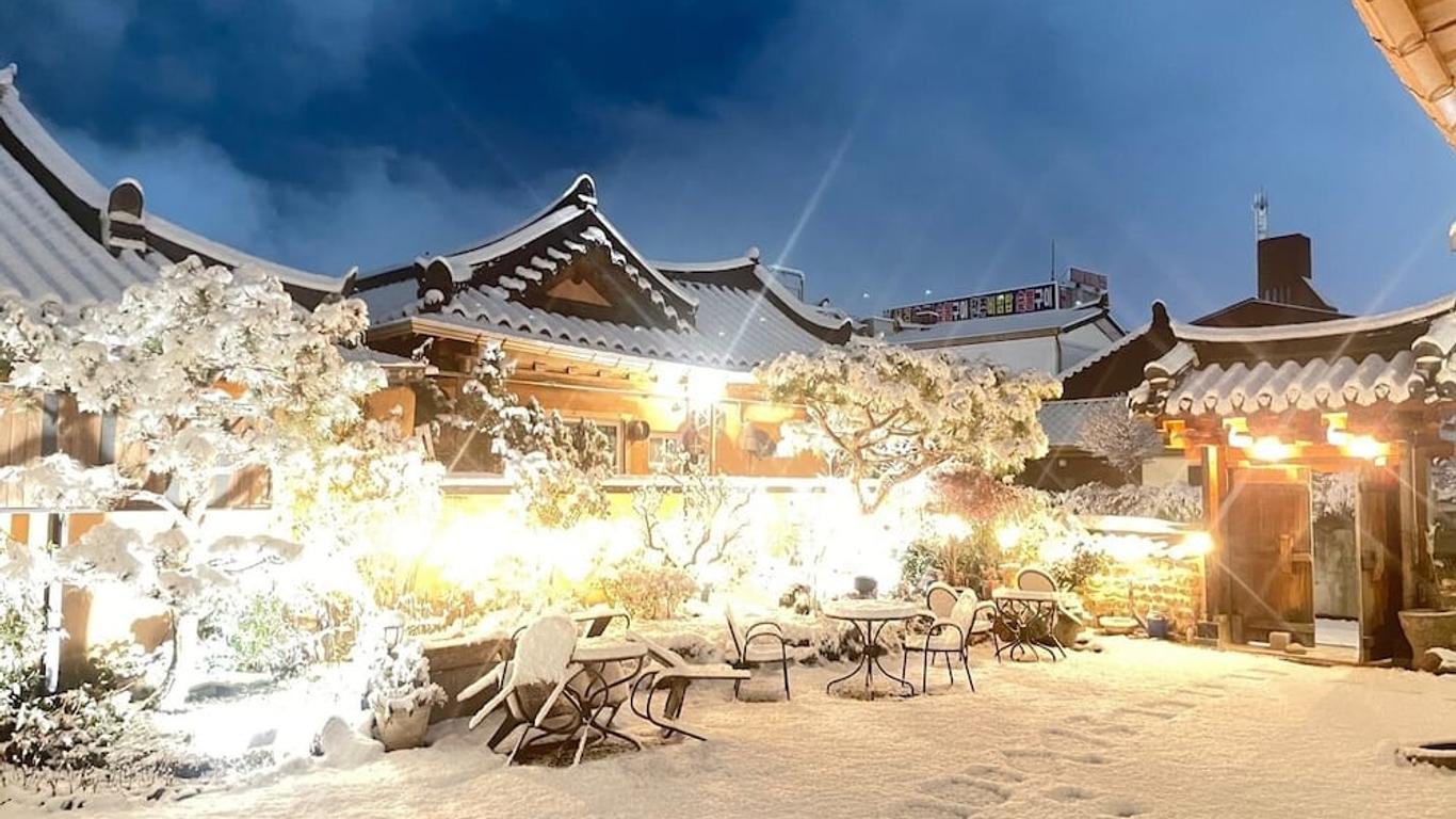 Hanok Hyeyum