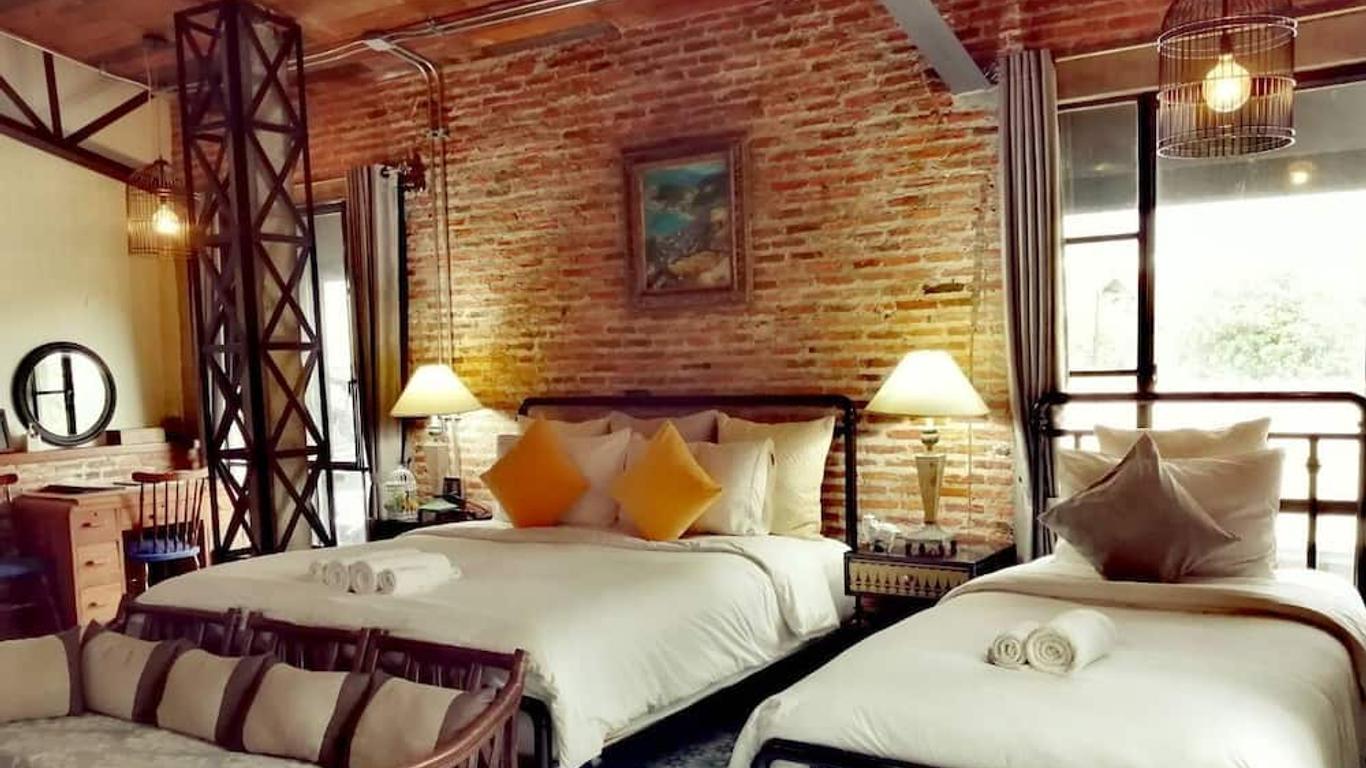 Px122 Dbest Hotel