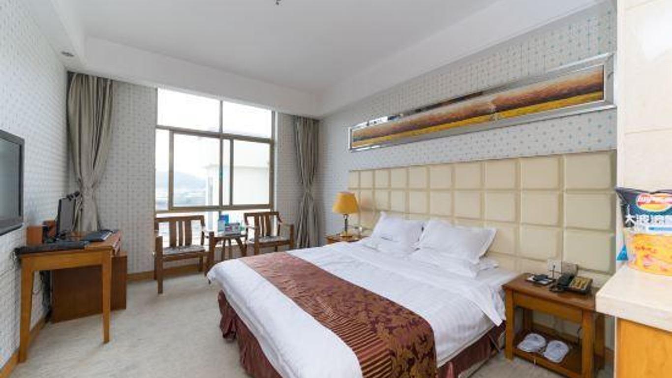 Longzhiquan Spa Business Hotel