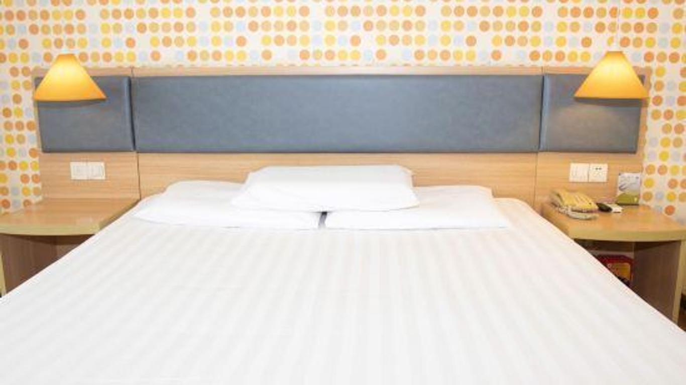 Homeinn Pebble Motel (Longjing Industrial Park, Longyan Bridge)