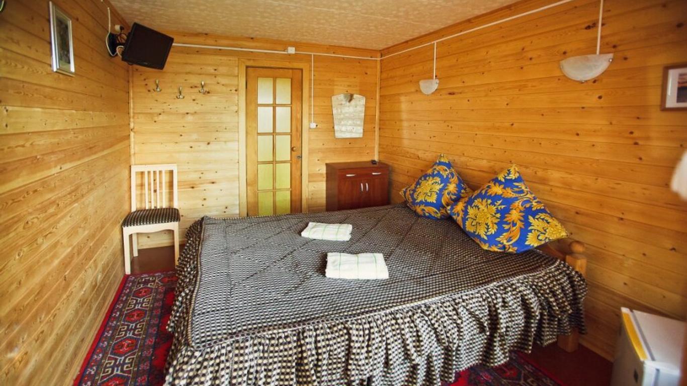 Lada Guesthouse