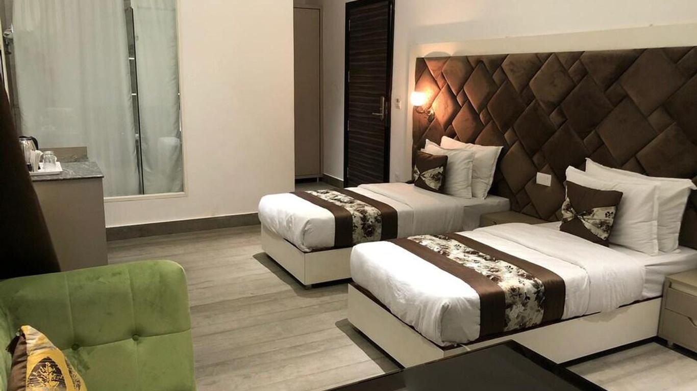 Hotel 8th Planet