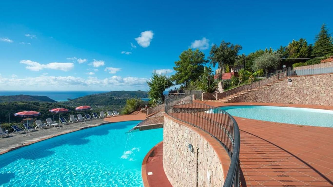 Pietre Rosse Residence Club Palinuro