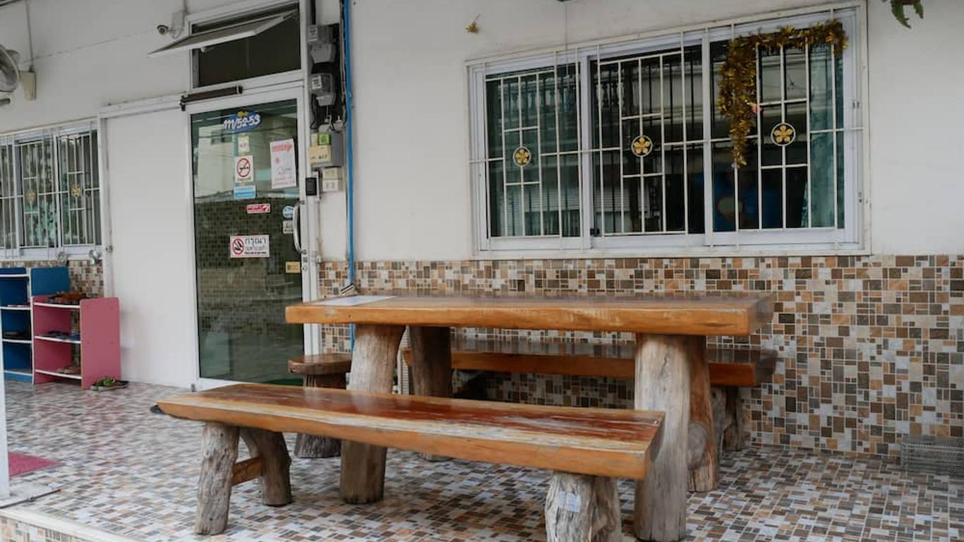 Rachanee Guesthouse