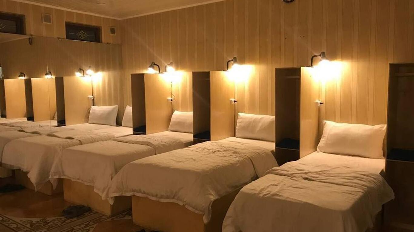Hotel Hon Saroy