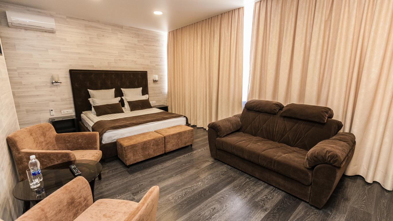 Fox Hotel