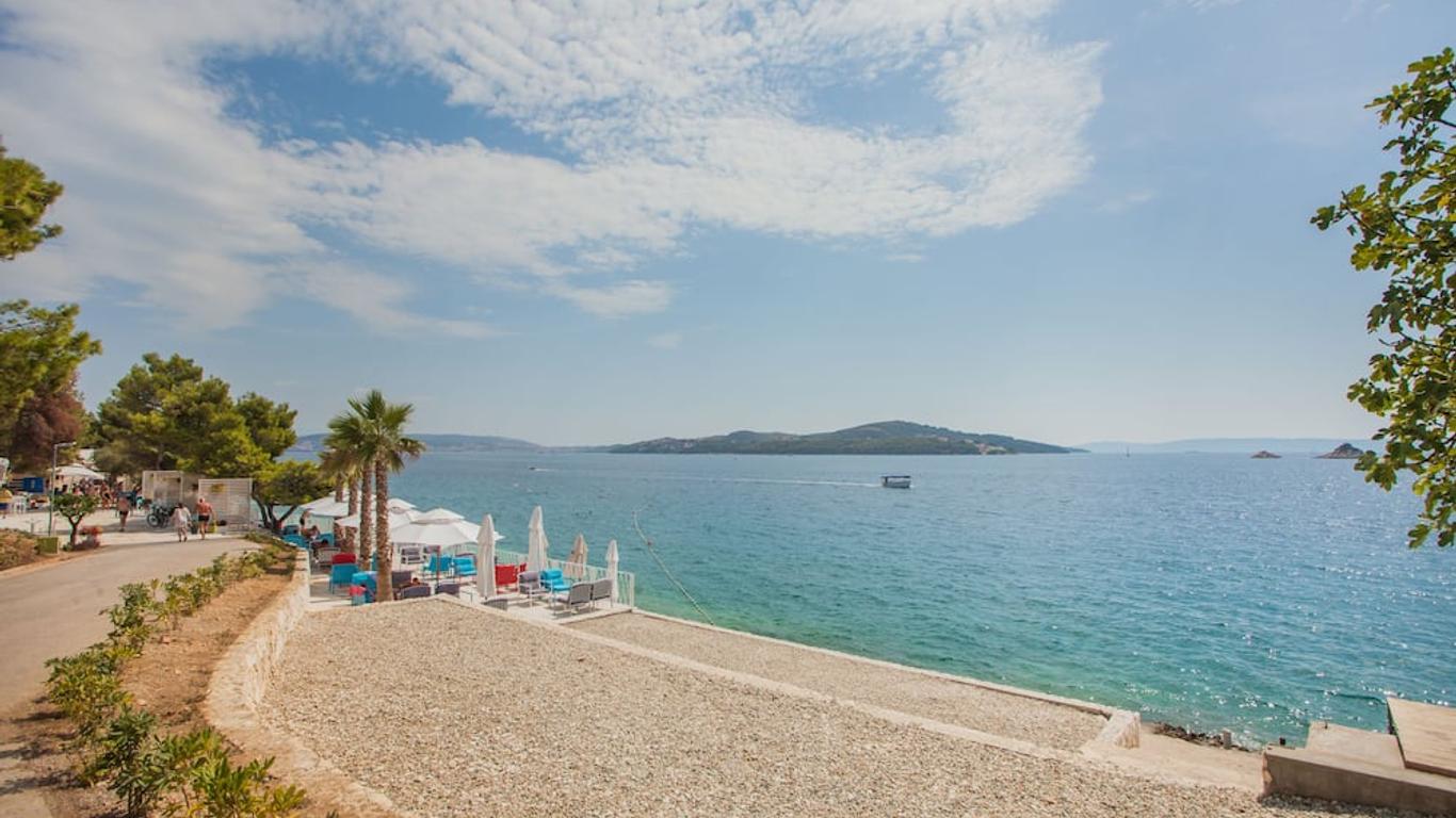 Happy Camp mobile homes in Camping Amadria Park Camping Trogir